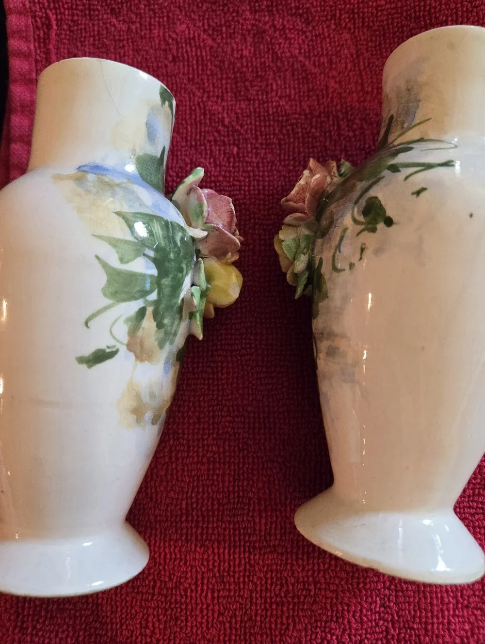 VTG ITALIAN HAND PAINTED PORCELAIN Rose BUD VASES x 2 MANTEL OR DRESSING TABLE